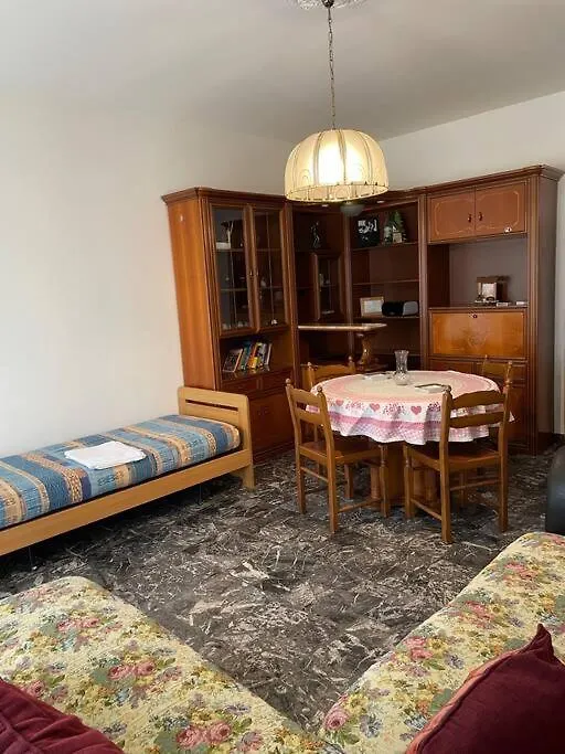 Apartment Iris Hosting Appartamenti Per Famiglie Favaro Veneto Italien